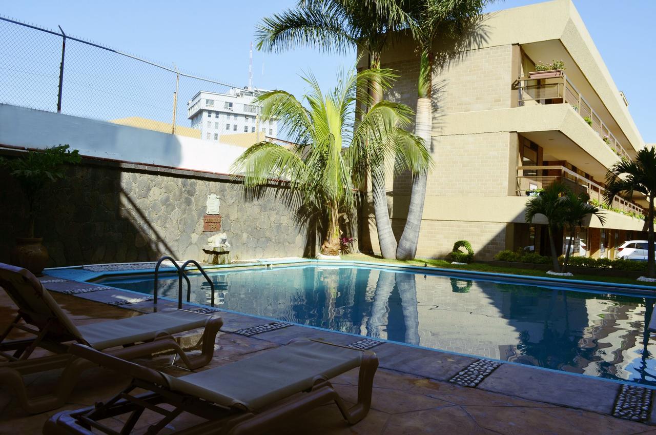 Best Western Plus Plaza Florida & Tower Irapuato Bagian luar foto
